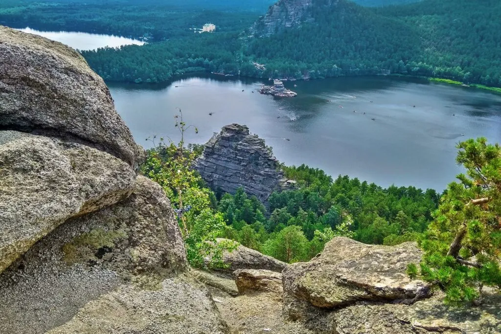 Scenic view of Mount Bolektau