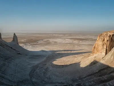 Dragon's Crest ridge at Bozzhyra